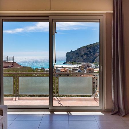 Casa Matilde - Appartamento Vista Mare - Con Posto Auto Finale Ligure Buitenkant foto