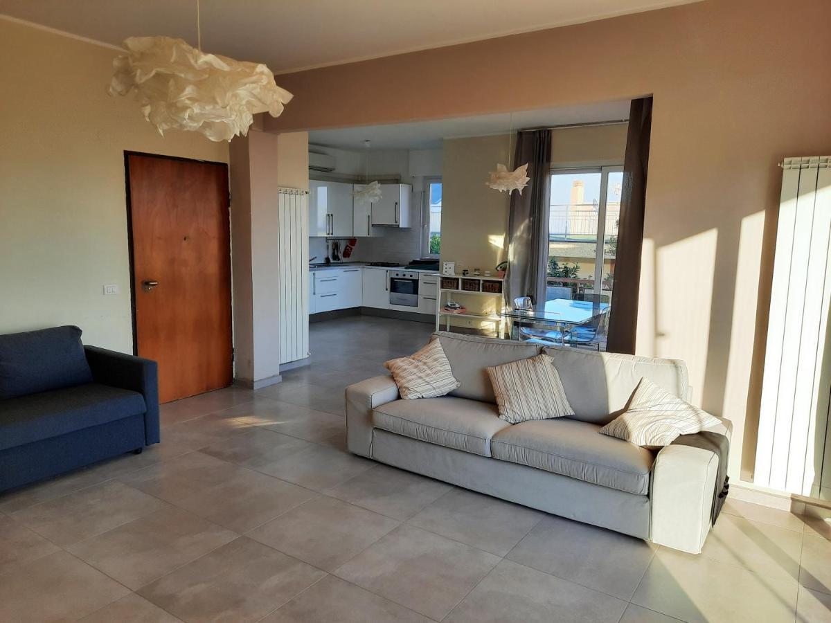 Casa Matilde - Appartamento Vista Mare - Con Posto Auto Finale Ligure Buitenkant foto