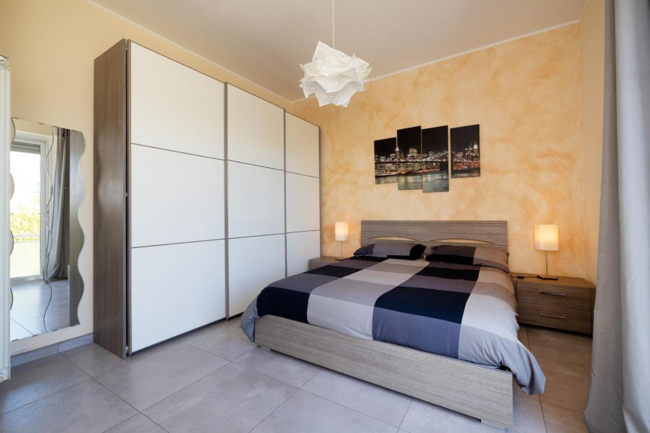 Casa Matilde - Appartamento Vista Mare - Con Posto Auto Finale Ligure Buitenkant foto